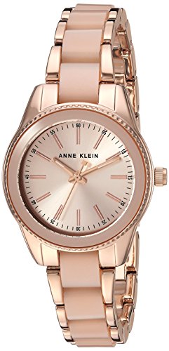 Elegancia y precisión en tu muñeca: El ANNE KLEIN Light Pink/Rose Gold fusiona diseño atemporal con resistencia diaria, ideal para mujeres que buscan estilo sin sacrificar funcionalidad, ahora con descuento exclusivo.