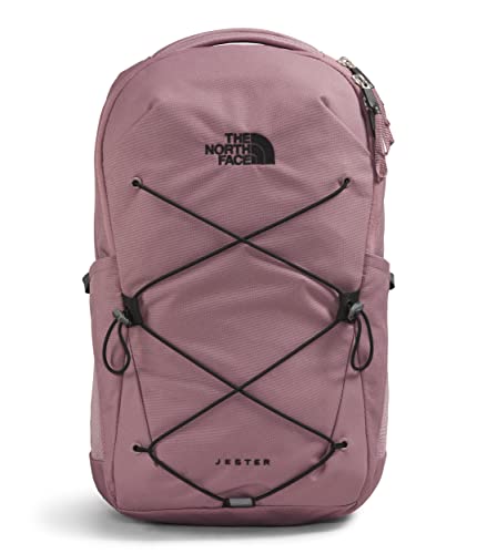 Tus días de comodidad y estilo están asegurados: la mochila THE NORTH FACE JESTER para mujer combina durabilidad y diseño en una oferta imperdible para estudiantes y profesionales.