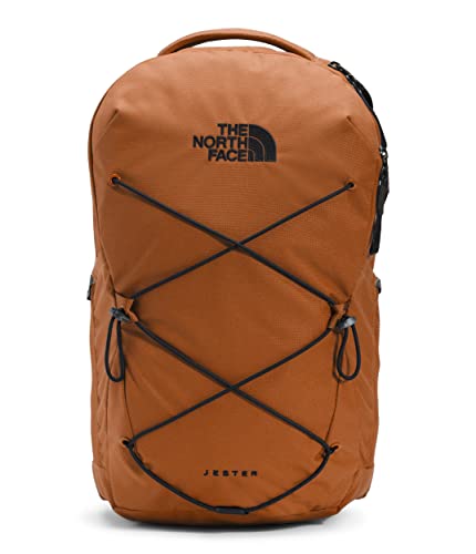 Protege tus dispositivos con estilo: La mochila THE NORTH FACE JESTER EVERYDAY combina durabilidad y diseño libre de químicos PFAS - Ideal para el día a día