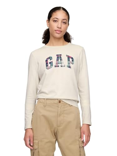 Actualiza tu estilo urbano con comodidad: La CAMISETA GAP DE MANGA LARGA combina moda y funcionalidad para un look versátil que dura todo el día