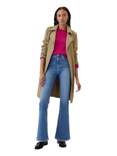 Estiliza tu figura con comodidad extrema: los GAP HIGH RISE FLARED combinan ajuste perfecto y tendencia en diseño desteñido, una oportunidad única para renovar tu guardarropa con elegancia.