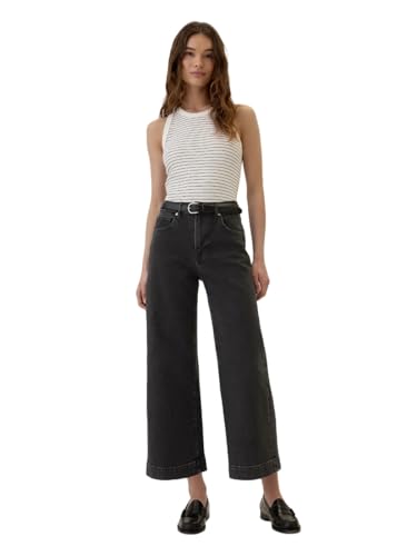 Olvídate de ajustarte a tus jeans: los GAP HIGH-WAISTED WIDE-LEG te ofrecen comodidad todo el día con su tiro alto y diseño de pierna ancha para una silueta elegante, ahora en una oferta imperdible para quienes buscan estilo sin sacrificios.