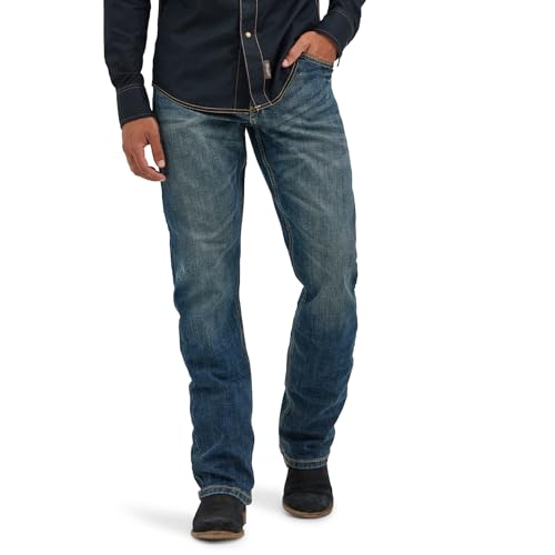 Estos jeans no solo moldean tus piernas, sino que elevan tu estilo: los WRANGLER LAYTON con su corte bota retro y tela elástica son la fusión perfecta entre comodidad y actitud, ahora en oferta limitada para hombres que buscan destacar.