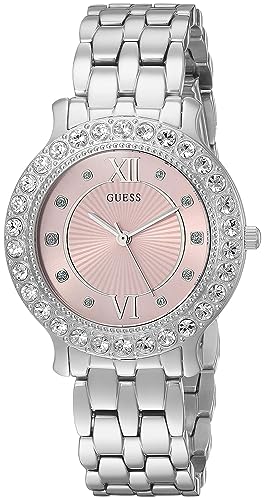 ¡Eleva tu estilo con una pieza versátil que fusiona elegancia y modernidad! Descubre la pulsera GUESS BLUSH, diseñada en plata con toques rosados, ideal para realzar cualquier atuendo y ocasión con sofisticación atemporal.