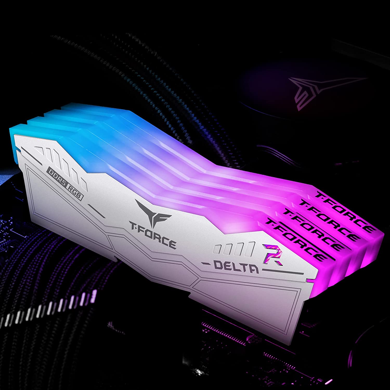 Eleva el rendimiento de tu PC al máximo con esta memoria RGB: la TEAMGROUP T-FORCE DELTA DDR5 de 32GB a 6000MHz garantiza velocidad y estabilidad, ideal para gaming y multitarea intensiva, cerrando con una relación calidad-precio excepcional.