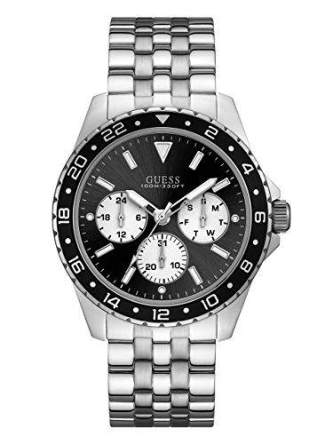 Eleva tu estilo diario con precisión y resistencia: el reloj deportivo de acero inoxidable GUESS en combinación plateado y negro redefine tu presencia, garantizando durabilidad y funcionalidad superior con su diseño.