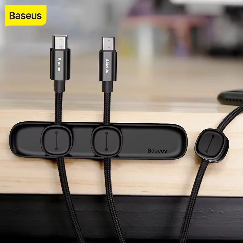 Mantén Tu Espacio Libre de Enredos: El Organizador Magnético Baseus para Cables te Ofrece Orden y Accesibilidad Inmediata en Escritorio y Coche, Con Su Diseño Práctico y Duradero para una Experiencia de Carga Sin Complicaciones.