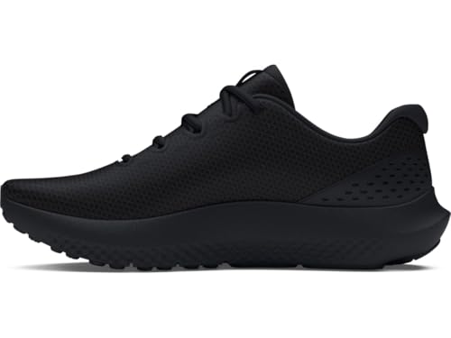 Tus pies aguantarán kilómetros sin fatiga, gracias a la amortiguación CHARGED CUSHIONING de los UNDER ARMOUR CHARGED SURGE 4, el calzado ideal para runners que buscan comodidad y rendimiento en oferta limitada.