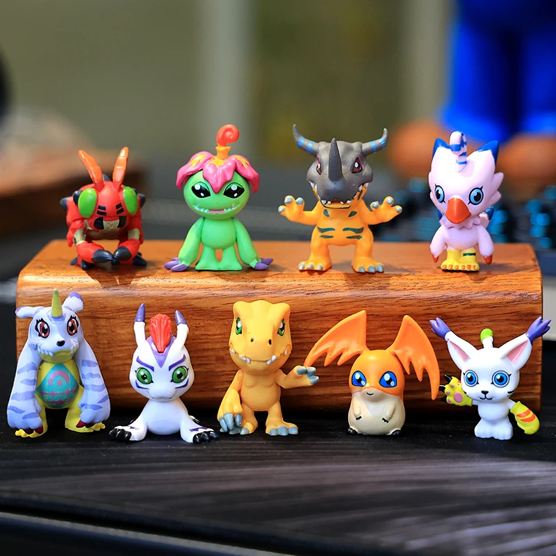 ¿Eres fan de Digimon y buscas revivir la aventura? Esta colección exclusiva trae a tus personajes favoritos a la vida con un detalle impresionante, ideal para exhibir o regalar. Descubre el set completo de 9 figuras de PVC de DIGIMON ADVENTURE, una pieza imprescindible para cualquier coleccionista que valore la nostalgia y calidad.