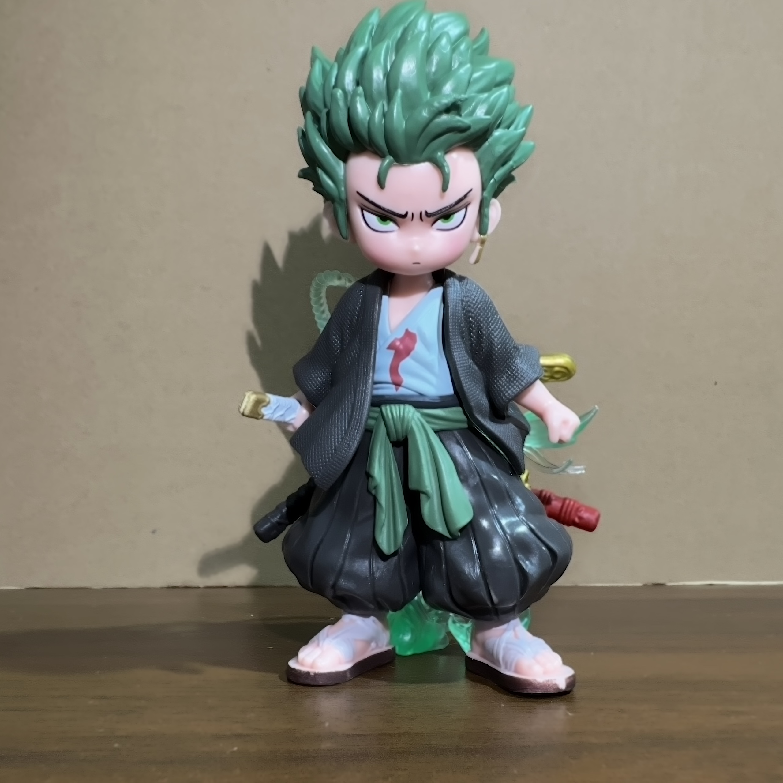 Zoro en tu estante: un detalle para fans de One Piece